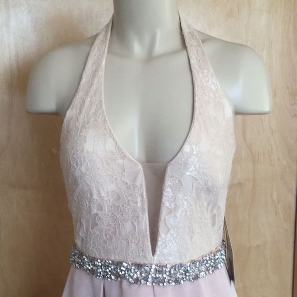 Halter dress with packets - Picture 2 of 8